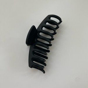 2 for 10$ - black claw clip